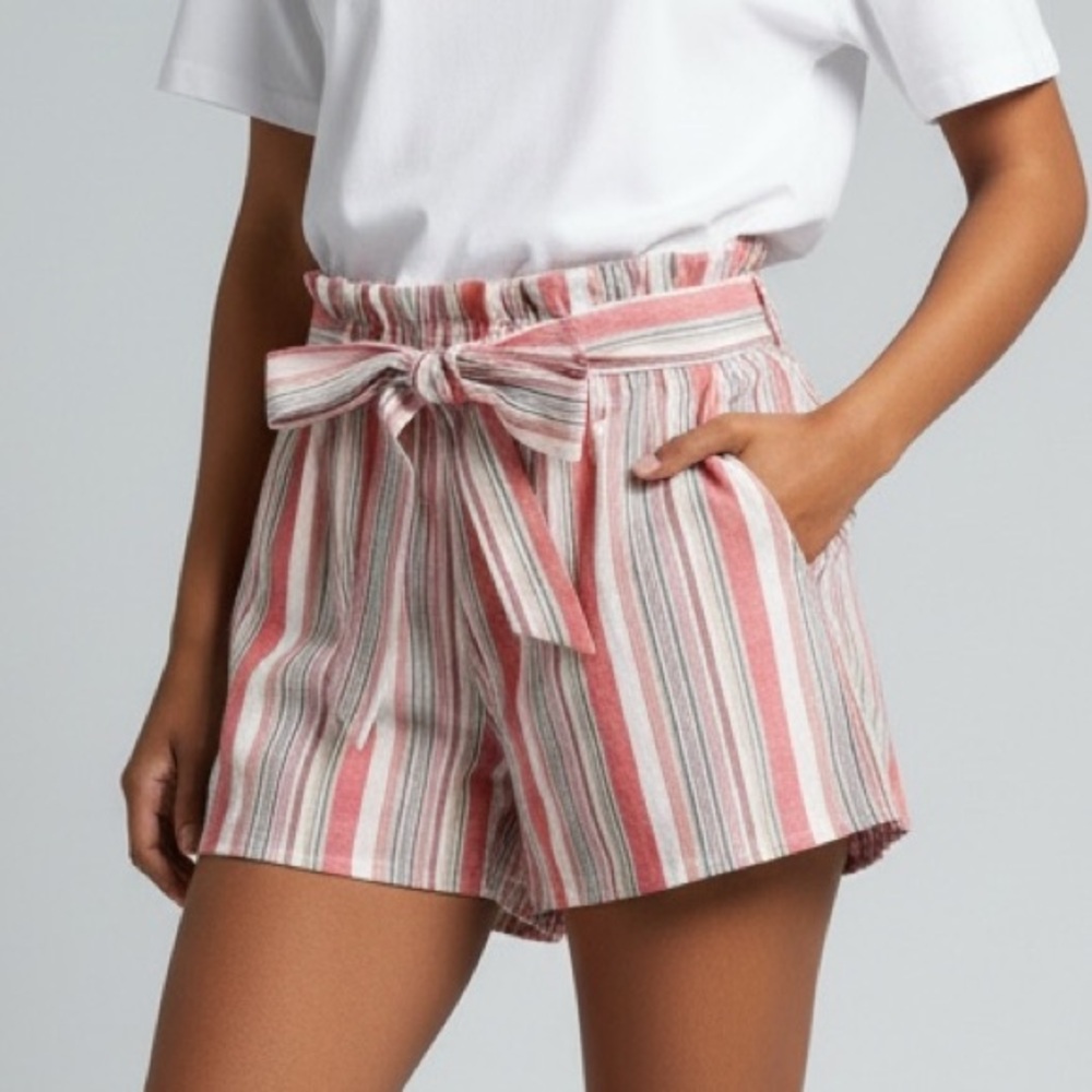 NEW• Sugared + Bronzed Coral & Cream Linen Style Tie Waist Shorts •1X-2X